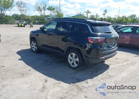 2018 Jeep Compass Latitude 4X4 from USA, damaged, VIN 3C4NJDBBXJT313943